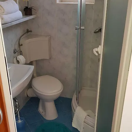 Avdic - With Balcony And Garden View Apartment Dubrovnik