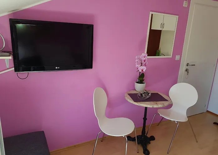 Avdic - With Balcony